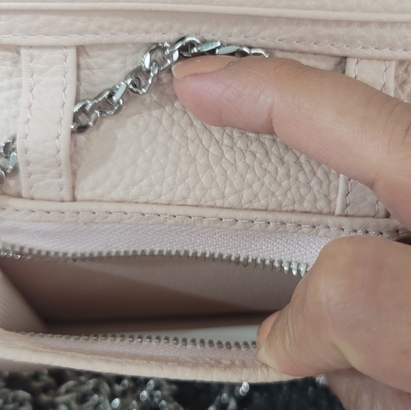 Lacoste wallet on a chain bag - Picture 4 of 7